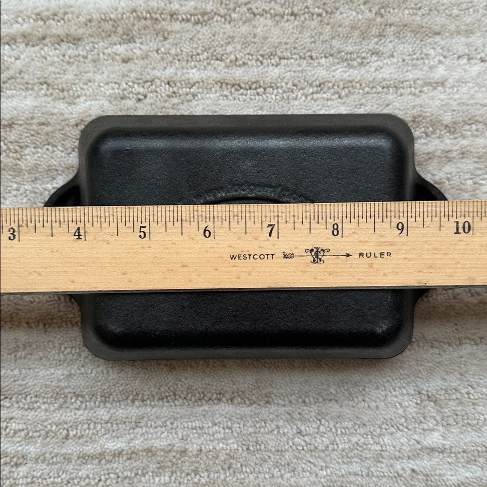 NWT Lodge Heat-Treated 10 Ounce Rectangular Cast Iron Mini Server